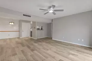 8423 Hearth Dr, Houston, TX 77054 - Photo 4