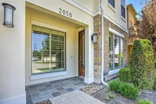 2050 Palm Forest Ln, Houston, TX 77077 - Photo 4