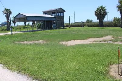1051 Van Sant, Gilchrist, TX 77617 - Photo 4