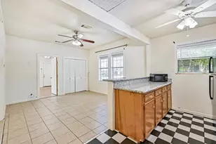 4928 Ave P, Galveston, TX 77551 - Photo 20