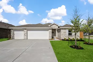 600 San Jacinto Trl, Dayton, TX 77535 - Photo 1