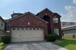 19419 Remington Bend Dr, Houston, TX 77073 - Photo 2