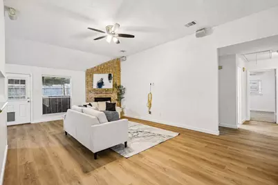 3222 Kempwood Drive, Sugar Land, TX 77479 - Photo 6