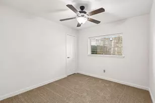 3222 Kempwood Dr, Sugar Land, TX 77479 - Photo 20
