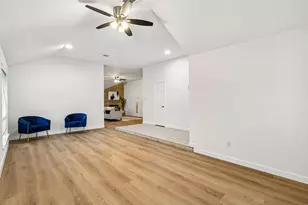 3222 Kempwood Dr, Sugar Land, TX 77479 - Photo 12