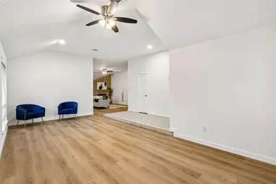 3222 Kempwood Drive, Sugar Land, TX 77479 - Photo 12