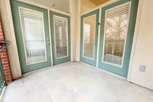 300 St Joseph Pkwy, Houston, TX 77002 - Photo 30