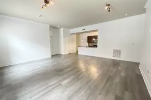 300 St Joseph Pkwy, Houston, TX 77002 - Photo 4