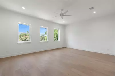 4009 Newshire Drive, Houston, TX 77025 - Photo 22