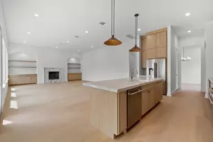 4009 Newshire Dr, Houston, TX 77025 - Photo 8