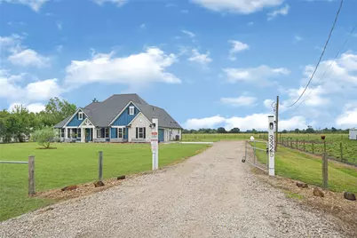 3325 County Road 160, Alvin, TX 77511 - Photo 2