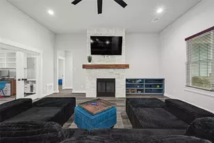 3325 County Rd 160, Alvin, TX 77511 - Photo 8