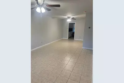 14333 Memorial Drive #39, Houston, TX 77079 - Photo 2