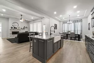 100 Calvary Dr, Adkins, TX 78101 - Photo 10