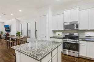 8817 Lakeshore Bend Dr, Houston, TX 77080 - Photo 8