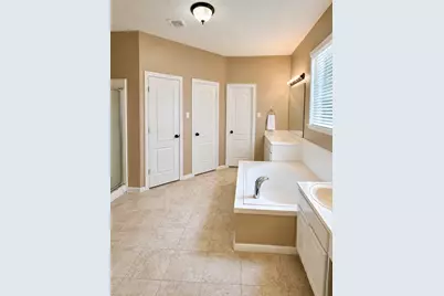 105 Kevin Court, La Porte, TX 77571 - Photo 6