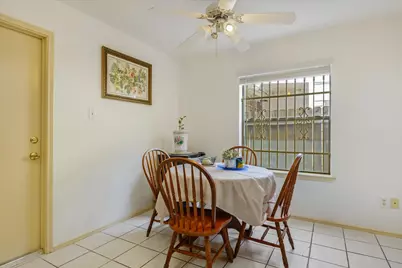 8052 Golf Green Circle, Houston, TX 77036 - Photo 12