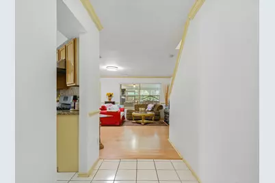 8052 Golf Green Circle, Houston, TX 77036 - Photo 4