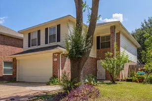 8052 Golf Green Cir, Houston, TX 77036 - Photo 2