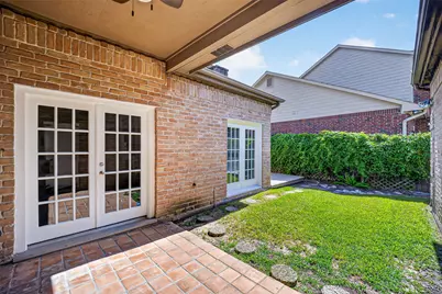 10310 Chevy Chase Drive, Houston, TX 77042 - Photo 44