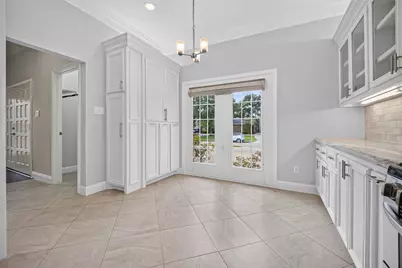 10310 Chevy Chase Drive, Houston, TX 77042 - Photo 12