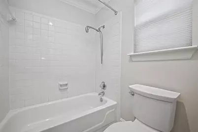 10310 Chevy Chase Drive, Houston, TX 77042 - Photo 38