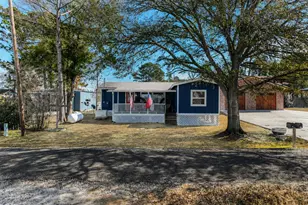 157 Lakeview Dr S, Livingston, TX 77351 - Photo 2