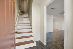 8434 Folkstone Ln, Houston, TX 77075 - Photo 8