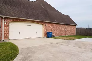 14870 Lisa Ln, Beaumont, TX 77713 - Photo 6