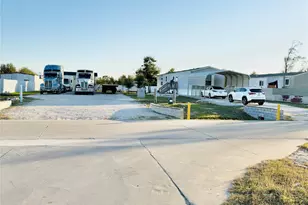 226 Rd 5210, Cleveland, TX 77327 - Photo 4