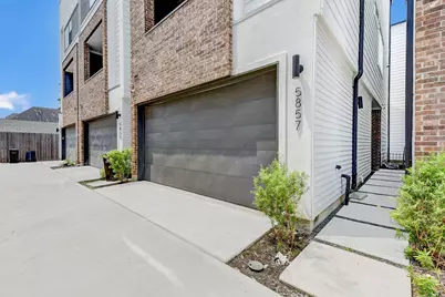5857 Dolores Street, Houston, TX 77057 - Photo 4