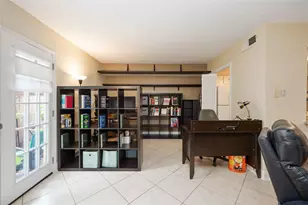 454 N Post Oak Ln, Houston, TX 77024 - Photo 10