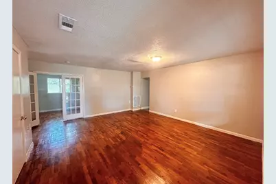 507 N Houston Street, Webster, TX 77598 - Photo 2