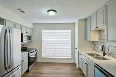 6527 Zapata Drive, Houston, TX 77083 - Photo 12