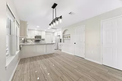 5015 Kleinmeadow Court, Houston, TX 77066 - Photo 12