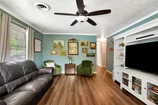 202 W Limit St, Madisonville, TX 77864 - Photo 12