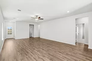 15874 Berry Hl Dr, Conroe, TX 77303 - Photo 6