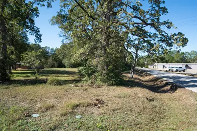 10023 Airport Road, Conroe, TX 77303 - Photo 2