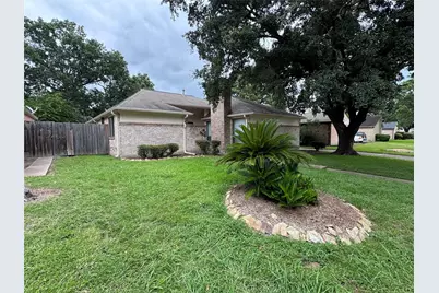 7918 Midland Forest Drive, Houston, TX 77088 - Photo 6