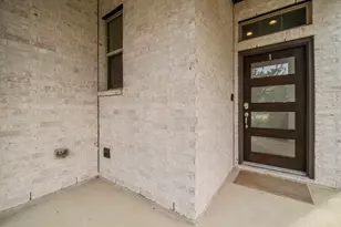 248 Crest Edge St, Montgomery, TX 77316 - Photo 2