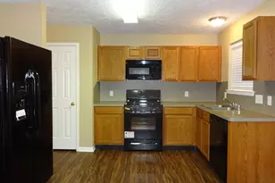 32007 Annice Ln, Pinehurst, TX 77362 - Photo 2