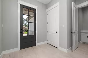13222 Doral Cir, Montgomery, TX 77356 - Photo 8