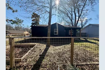 314 E Madison Street, Overton, TX 75684 - Photo 2