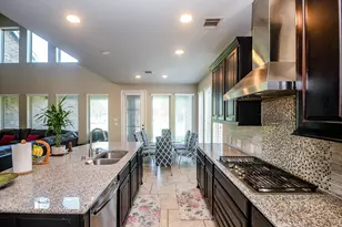 10119 Peytons Grace Ln, Cypress, TX 77433 - Photo 10