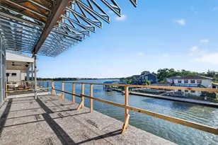 43 Commander Runco Ln, Taylor Lake Village, TX 77586 - Photo 16