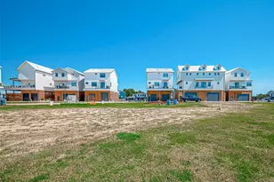 43 Commander Runco Ln, Taylor Lake Village, TX 77586 - Photo 12