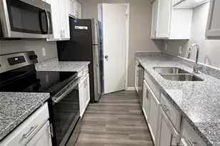 9700 Leawood Blvd, Houston, TX 77099 - Photo 2