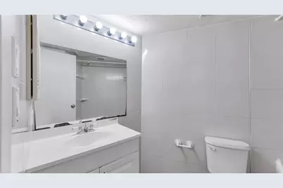 10811 Richmond Avenue #101, Houston, TX 77042 - Photo 10