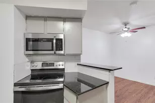 10811 Richmond Ave, Houston, TX 77042 - Photo 6