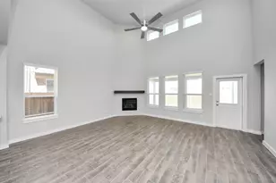 8406 Snowy Owl Ln, Houston, TX 77049 - Photo 18